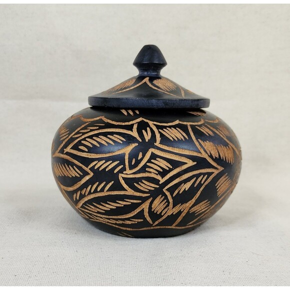 Vintage SE Asian Hand-Carved Black & Natural Wood Lidded Bowl (1950s–1980s) - Picture 2 of 10